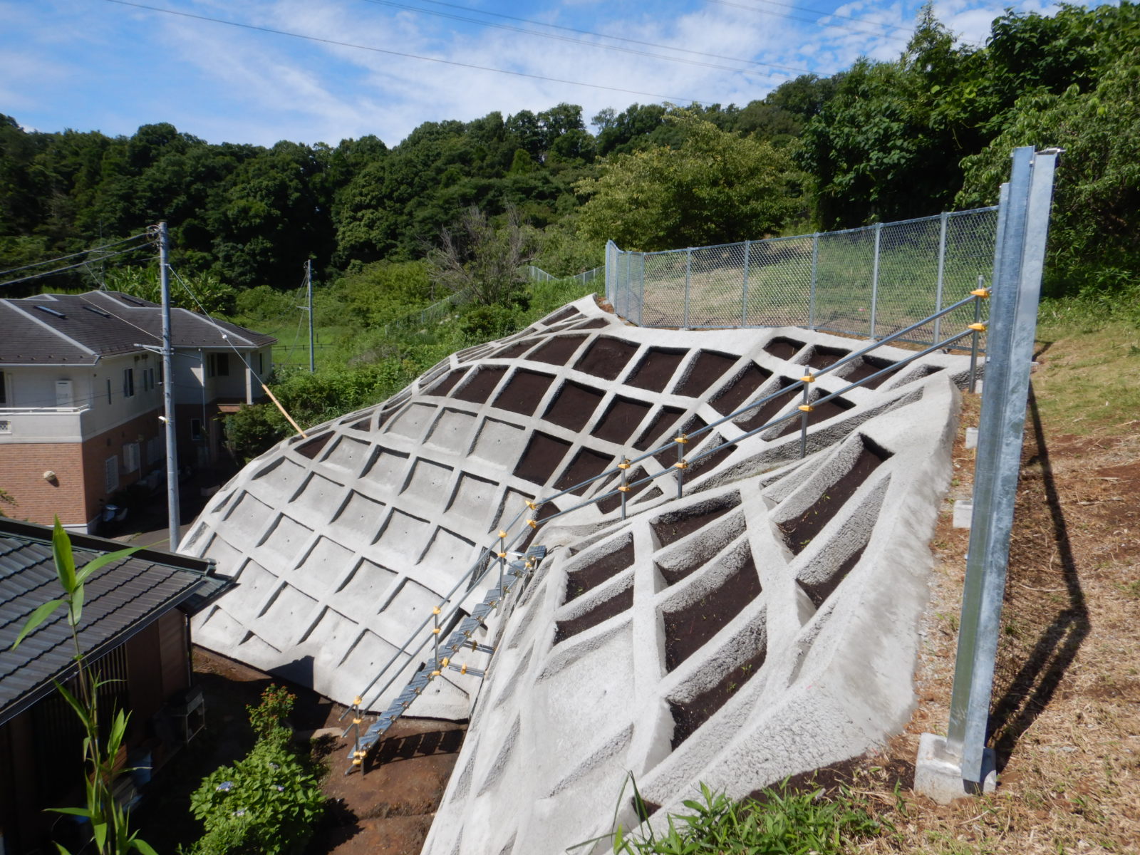 フリーフレーム工法